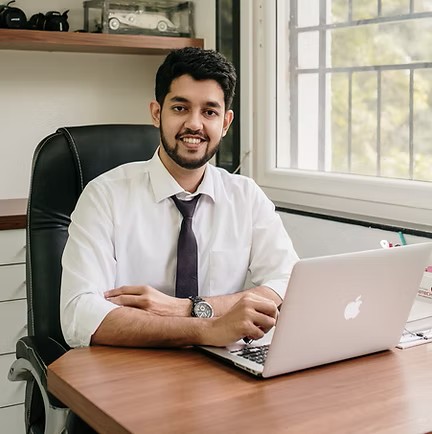 Meet Dr. Rohan Deshpande - Prosthodontist & Implantologist